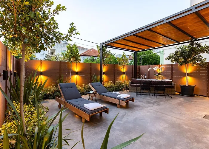 Villy's Comfort Zone * Calamata